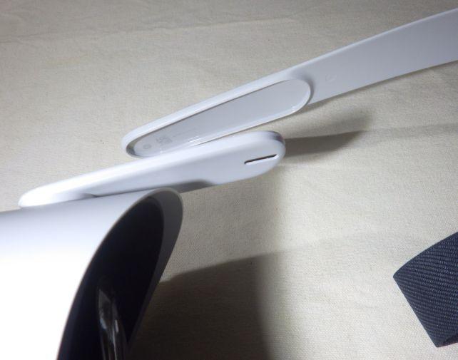 Eをパチンとはめて合体させる