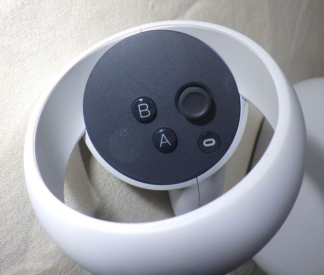 右手側のボタンは、