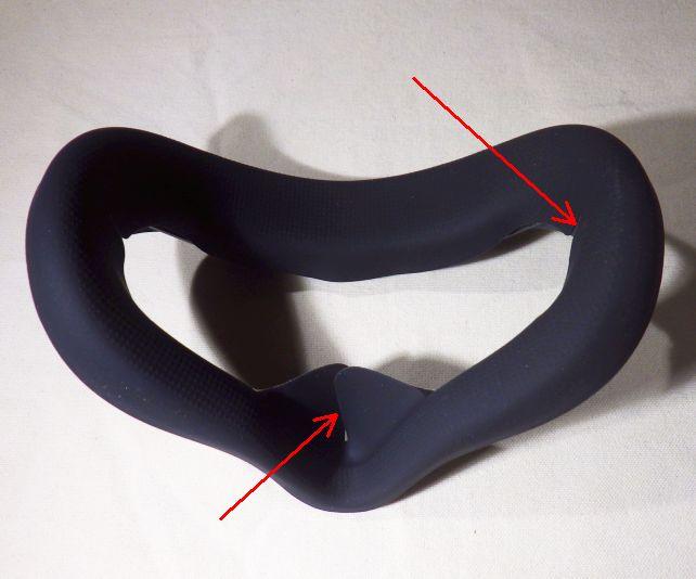 ウレタンと合体させると、鼻の部分はしっかり絞まる。脇の切れ込みもフィッティングに関与?