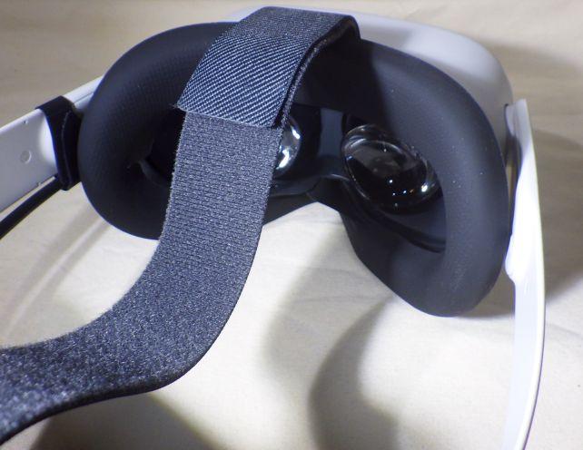 鼻の部分がしっかり絞まったのが光漏れを低減させている