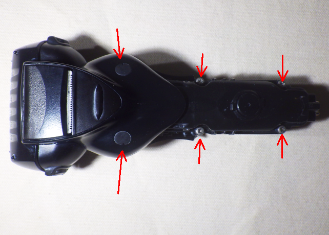 バッテリーケースの固定(密閉)ネジは、この5カ所