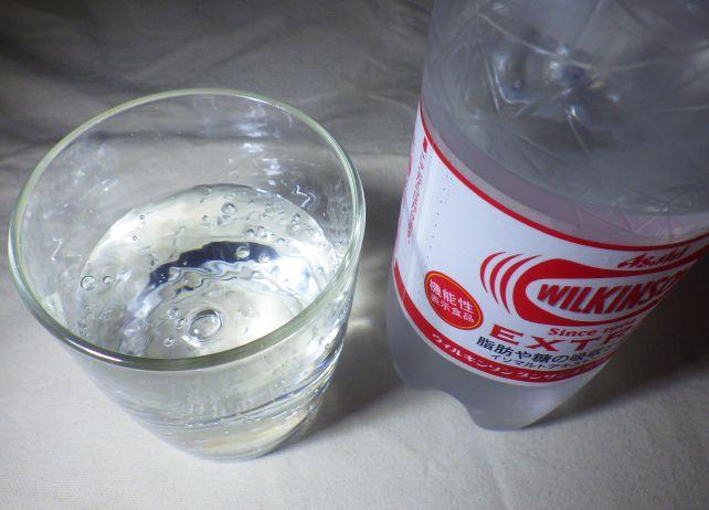 開封してすぐ。結構「泡感」ある。