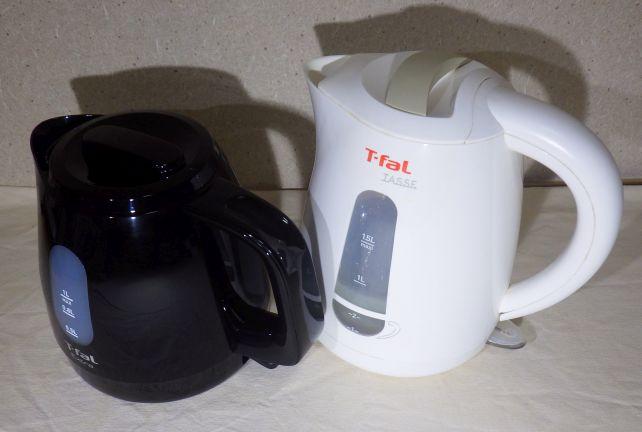 新旧比較。大きさはジャストサイズ。窓ありなので直接水量がわかる。