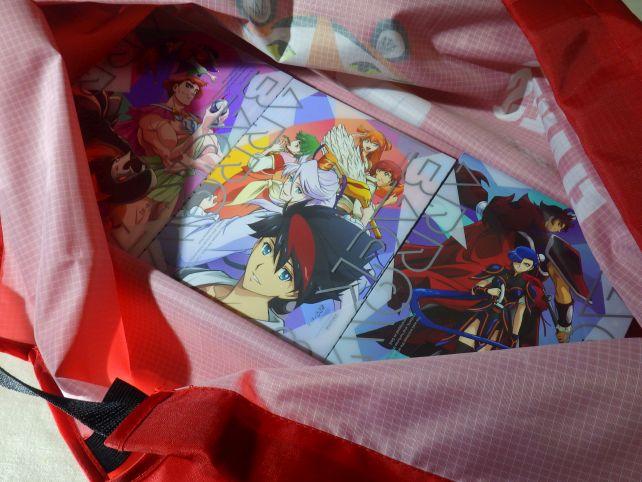 きちんと「マチ」があり、BDのケースを3つ平置きできる