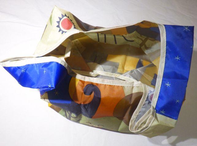 底に結構な大きさ(広さ)の平面が出来る