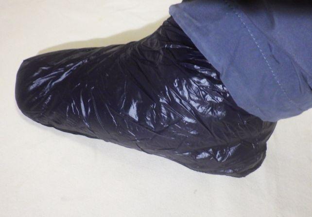 しっかりくるぶし~かかとが覆われて暖かいが...