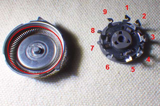 円形のヘッド全面で剃れるわけではなく、「輪の部分しか剃れない」ので、顎骨の峰部分は意外に苦手
