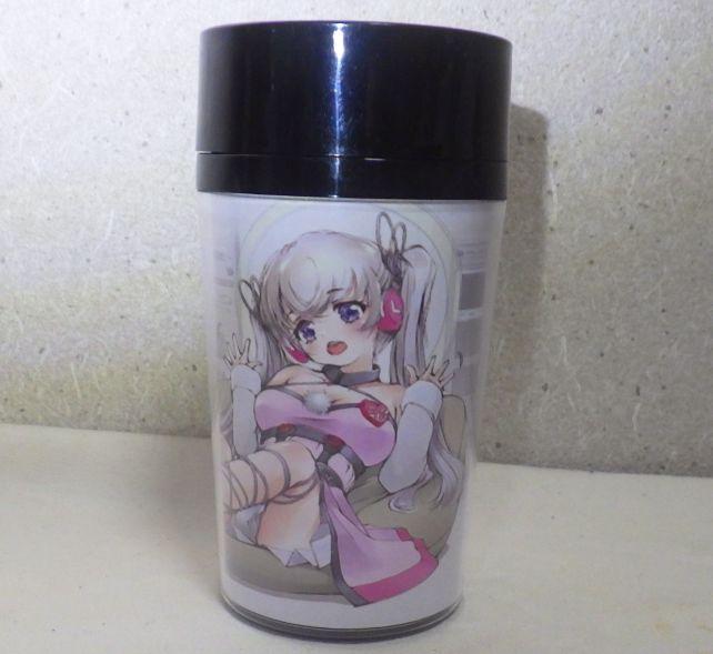 配信部屋の沼子ちゃん(この体勢で配信できるのかどうかは判らないが)