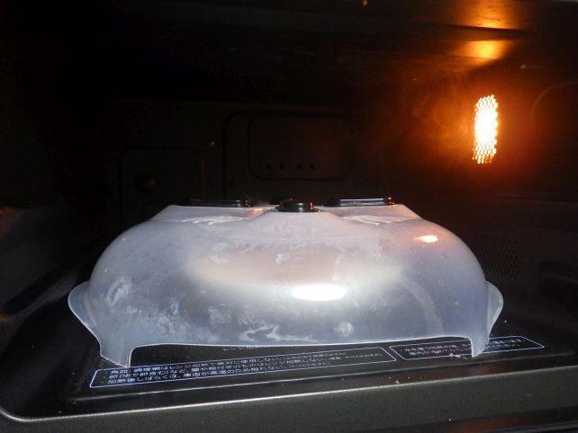 30秒ほど加熱すると、けっこうな水蒸気が