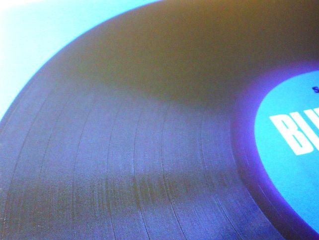 溝もちゃんと曲間があるし、録音部分と無録音部分の違いも再現