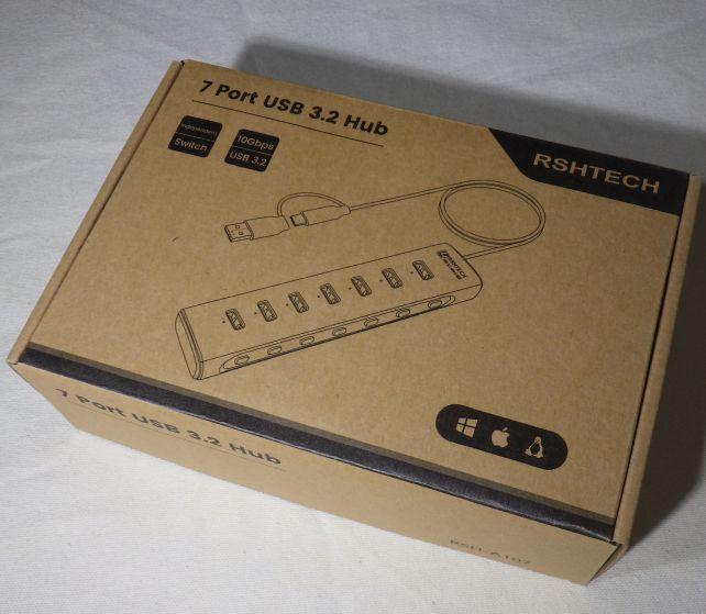 外装は結構地味な茶箱