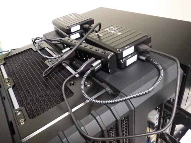 長さ比較のため、半分だけ付属品から交換。付属品の長さと強すぎるクセが判る