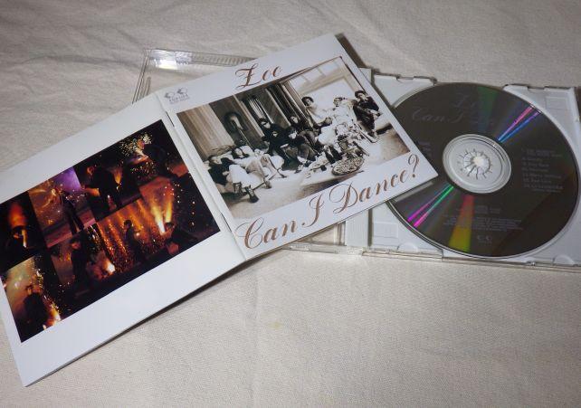 相変わらずZOOは参加メンバーの個別記載がないが、本作では前作より1名減って、8人の姿が写真に写っている。