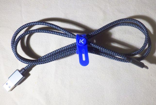 ケーブル固定側がちょうど良かったUSBケーブルはあまり気味...