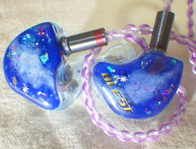 右側ユニットの天の川と手書きの星、ラメのバランスが最高