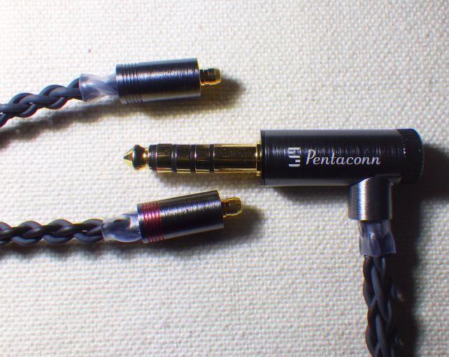 トープラ販売の廃業と、廃番連絡が近接したため、トープラ製が噂されたプラグは自社製らしい