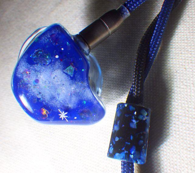 ブルートパーズのようなはBLESTのネイリストデザインと相性が良い