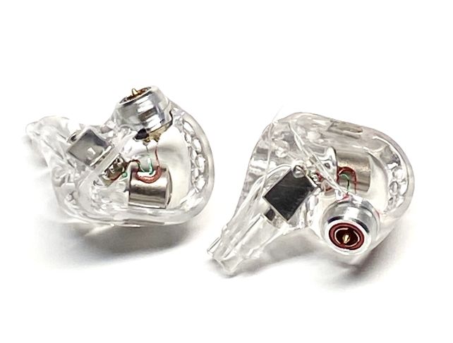 購入分の製作途中画像②:研磨後ドライバーや端子が組み込まれた。まだ「蓋」はされてない