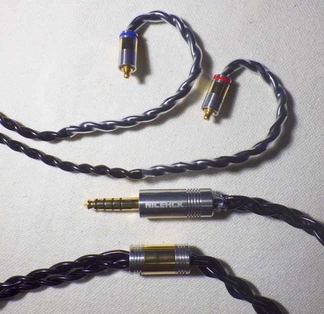 このゴールドの使い方は....○金チック??