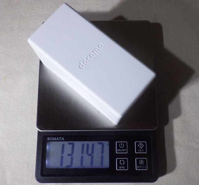 PD対応の3口とは言え、約131.5gと4倍以上の重さ