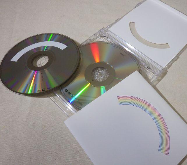 虹色に光っていたのはDVD