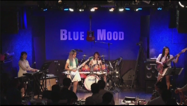 築地のBLUE MOODでの新曲発表ライヴより
