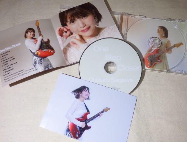 ギターはXoticのXSC-2かな?