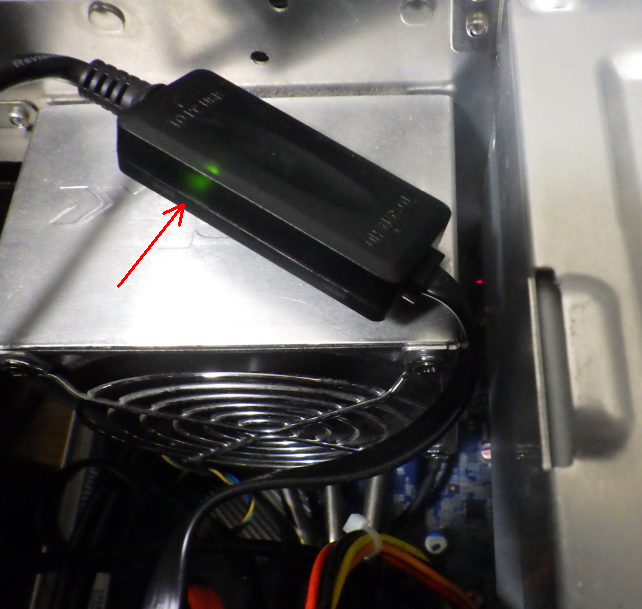 電源入れるとりぃしは点灯するので、電源供給はされているようだが...