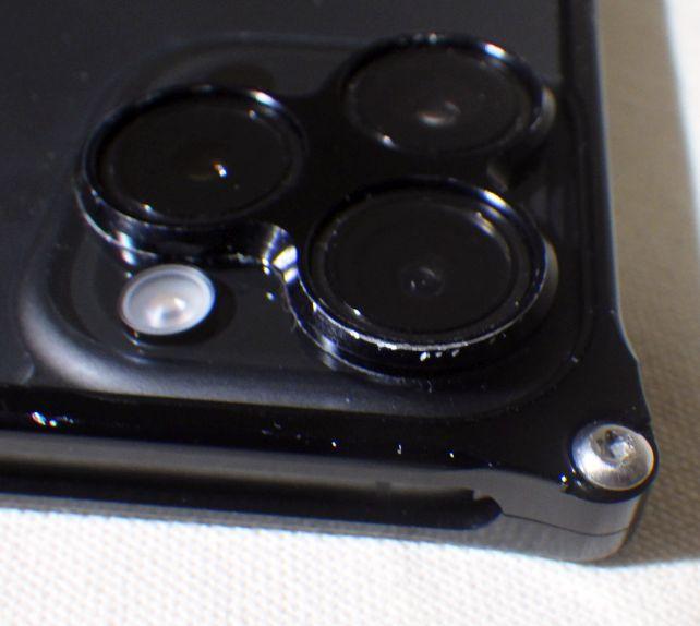 使っているうちにガードは傷つくがレンズは無事←ちゃんと仕事してる