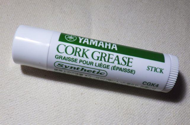 リップスティックというか、スティックのりというか...