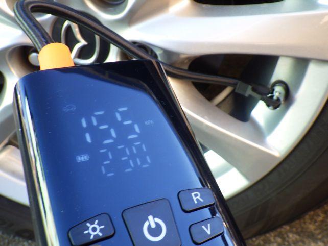 上が現在圧、下が設定圧、今はkPA表示。