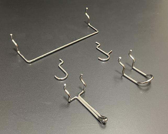 とりあえずダイソーで金具の例