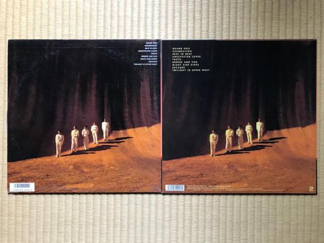 左側:1987年盤 右側:2018