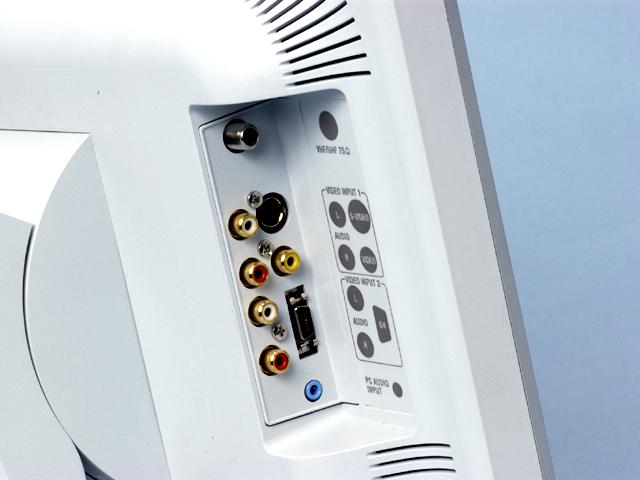 アナログTVチューナーが付いてます。