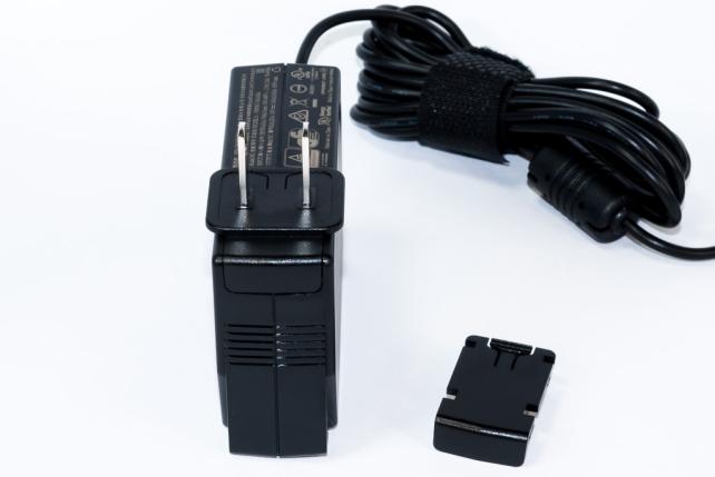 ツメが割としっかりしているので簡単に抜けるという事はないです。