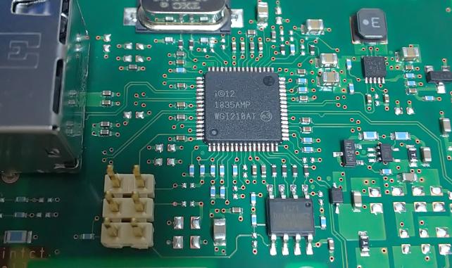 インテル® イーサネット・コントローラー I210-AT