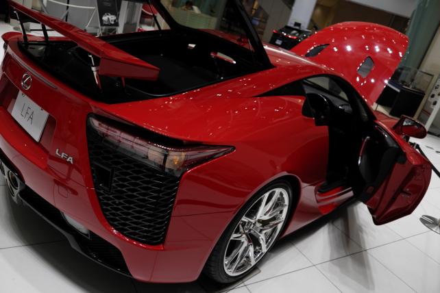 18mm f2.8 1/200sec ISO400