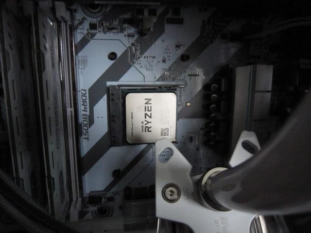 B350 TOMAHAWK ARCTIC