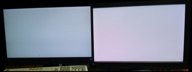 左:FS2434 右:CX240