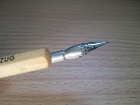 ペン軸に装着するとこんな感じ