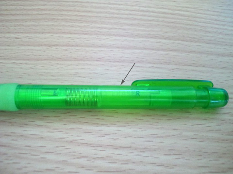 かなり愛用していたらしく型番がこそげて見えなくなってますね