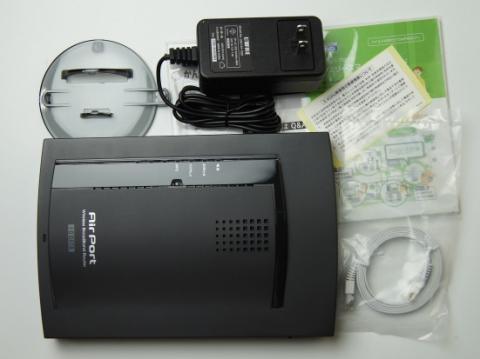 内容物はこの程度でシンプルでした。