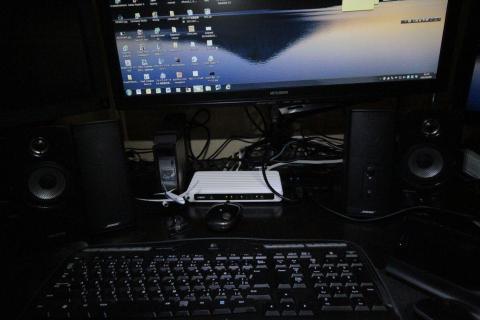 Bose companion2&Creative INSPIRE T10.jpg