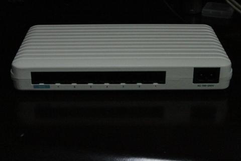 Logitec LAN-BR-G8back.jpg