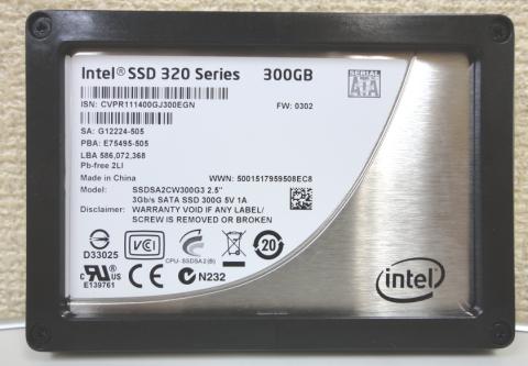 (表)取り出した所です。300GBが輝いてますね~♪