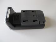 電池カバー取り付け