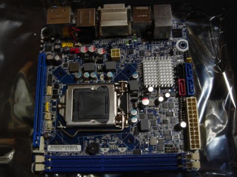 DH67CFマザーボード