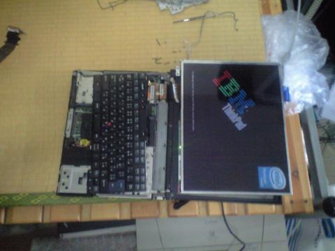 美しいIPS+グレアの組み合わせ