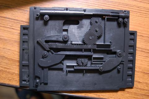 バタフライ機構