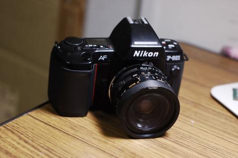 Nikkor Auto-S 50mm F2.8 1/30 ISO200